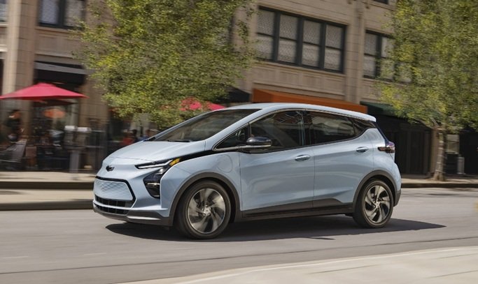 2025 chevy bolt ev exterior